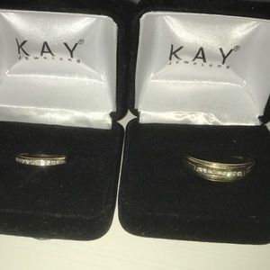 Matching wedding band set
